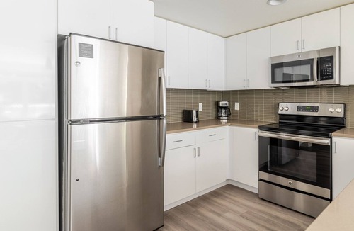 Mountain View Apartment | Blueground | N. Los Altos, pool , nr Googleplex