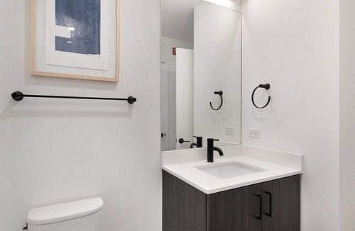 Near North Side Apartment | Blueground | Near North Side, rooftop, nr Chicago River