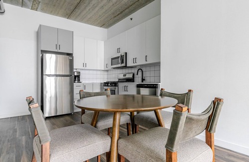 Near North Side Apartment | Blueground | Near North Side, rooftop, nr Riverwalk