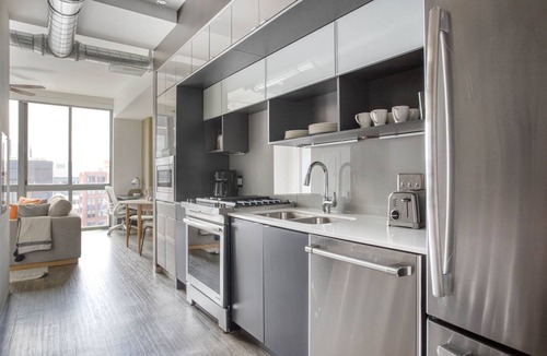 NoMa Apartment | Blueground | NoMa, rooftop pool, nr Union Station