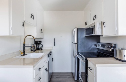 North Queen Anne Apartment | Blueground | North Queen Anne, view, nr Discovery Park