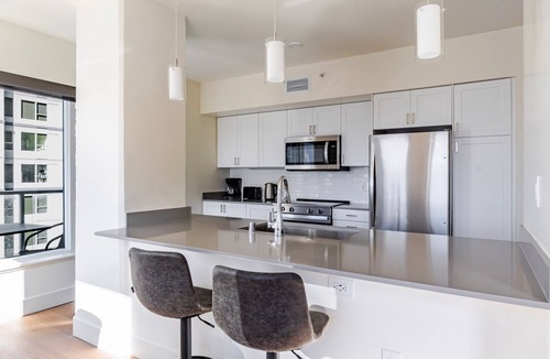 Northwest Bellevue Apartment | Blueground | Northwest Bellevue, rooftop, nr Bellevue Park