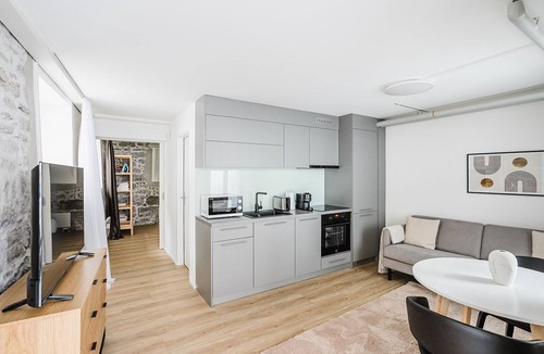 Oberstrass Apartment | Blueground | Oberstrass, rooftop, w/d