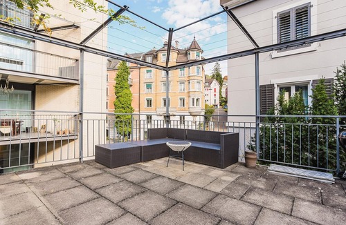 Oberstrass Apartment | Blueground | Oberstrass, rooftop, kitchen