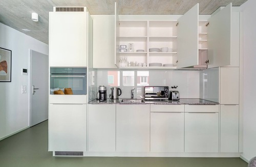 Oerlikon Apartment | Blueground | Oerlikon, balcony, nr Zurich Zoo