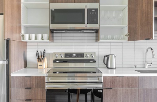 Old San Leandro Apartment | Blueground | Old San Leandro, BBQ, nr Lake Chabot