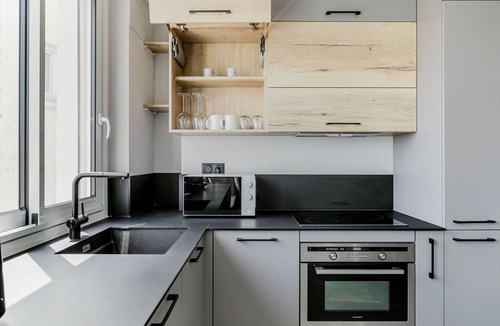 Passy Apartment | Blueground | Passy, move-in-ready + furniture