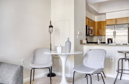 Aurora Highlands Apartment | Blueground | Pentagon City, rooftop, nr Arlington Cemetery