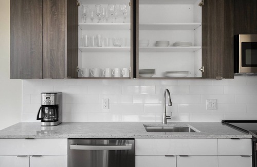 Pentagon City Apartment | Blueground | Pentagon City, rooftop, nr Potomac