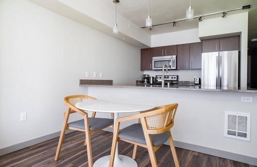 First Hill Apartment | Blueground | Pike/Pine, balcony & elev, nr park