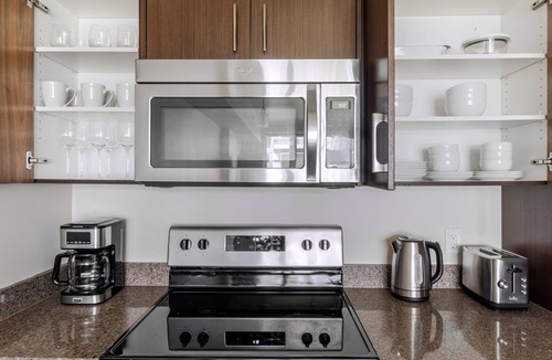 First Hill Apartment | Blueground | Pike/Pine, balcony & elev, nr park