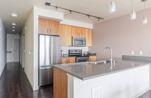 First Hill Apartment | Blueground | Pike/Pine, balcony, nr Capitol Hill