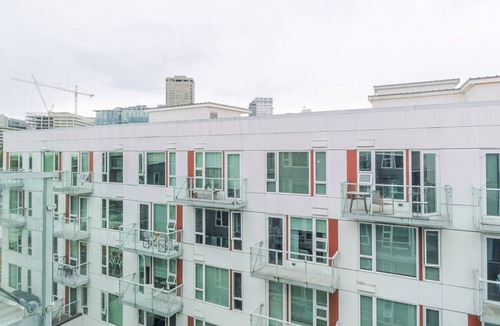 First Hill Apartment | Blueground | Pike/Pine, balcony, nr Capitol Hill