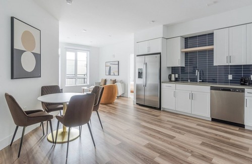 Pleasant Hill Apartment | Blueground | Pleasant Hill, pool, nr Mount Diablo