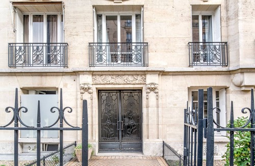 Quartier de la Plaine-de-Monceaux Apartment | Blueground | Porte de Champerret, elev, nr Neuilly