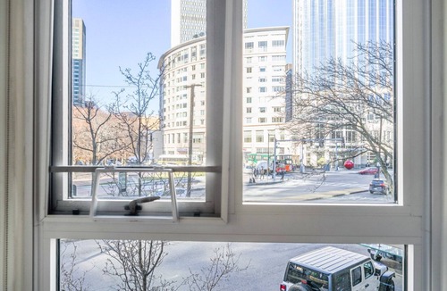 Prudential - St. Botolph Apartment | Blueground | Prudential/St. Botolph, pool, nr Boston Public Library