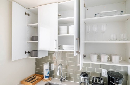 Back Bay Apartment | Blueground | Prudential/St. Botolph, view, nr Public Garden