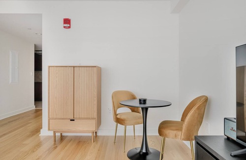 Back Bay East Apartment | Blueground | Prudential/St. Botolph, rooftop, nr Boston Common