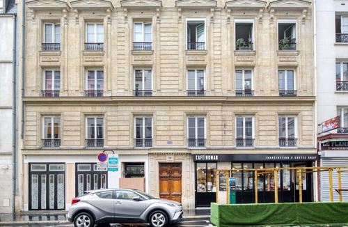 Quartier de la Folie-Mericourt Apartment | Blueground | République, nr Oberkampf St