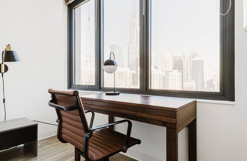 Near North Side Apartment | Blueground | River North, pool & w/d, nr Mile