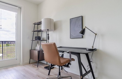 Round Rock Apartment | Blueground | Round Rock, pool, nr Old Settlers Park