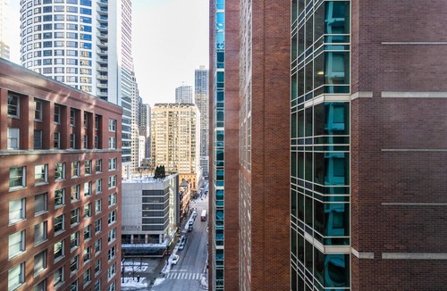 Rush and Division Apartment | Blueground | Rush & Division, view, nr Millennium Park