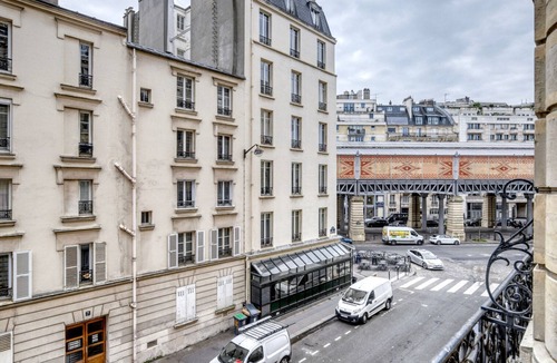 Quartier de l'Ecole-Militaire Apartment | Blueground | Sèvres-Lecourbe, furnished, intercom