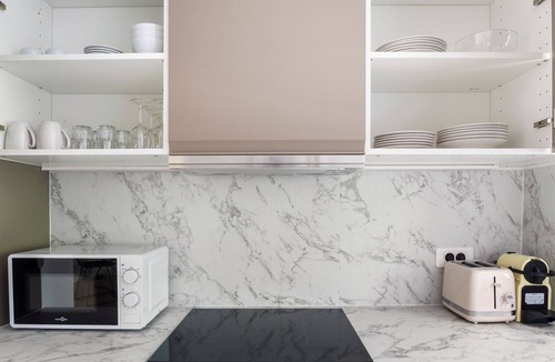 Pigalle Apartment | Blueground | Saint-Georges, terrace, nr Sacré-Cœur