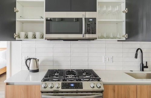 Newhall Apartment | Blueground | Santa Clara, view, nr Central Park