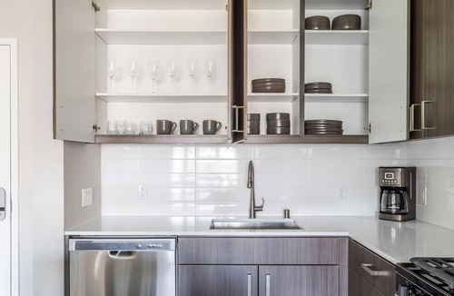 Santa Clara Apartment | Blueground | Santa Clara, pool, nr Central Park