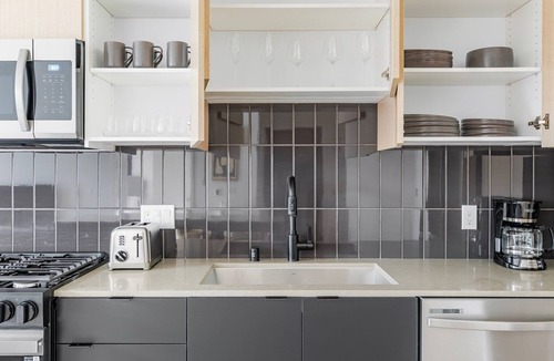 Newhall Apartment | Blueground | Santa Clara, pool, nr Central Park