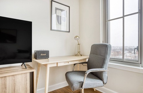 Shaw Apartment | Blueground | Shaw, rooftop pool, nr Howard Theatre