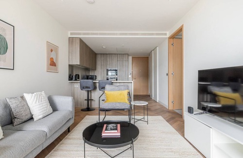 Shoreditch Apartment | Blueground | Shoreditch, pool, nr Barbican