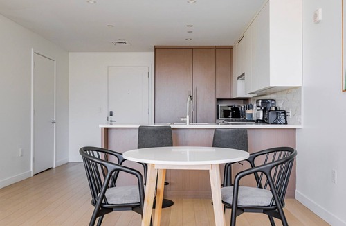 Shawmut Apartment | Blueground | South End, pool, nr Boston Common