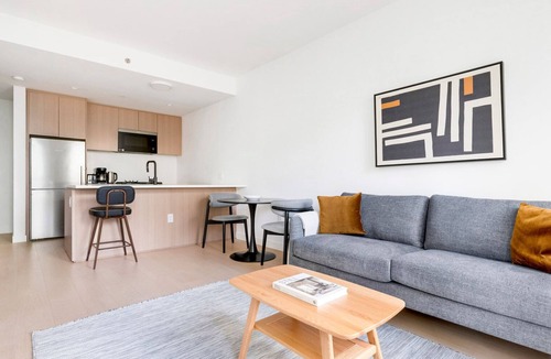 Williamsburg Apartment | Blueground | South Williamsburg, view, nr East River