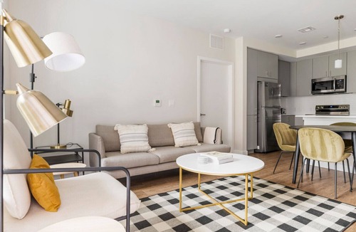 St. Elizabeth's Apartment | Blueground | St. Elizabeth's, balcony, nr Brighton Park