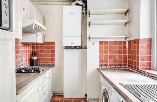 Arsenal Apartment | Blueground | St Paul, nr Bastille & Le Marais