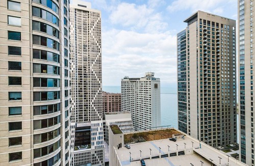 Streeterville Apartment | Blueground | Streeterville, pool & gym, nr pier