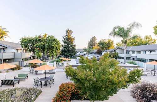 Sunnyvale West Apartment | Blueground | Sunnyvale West, pool, nr Baylands Park