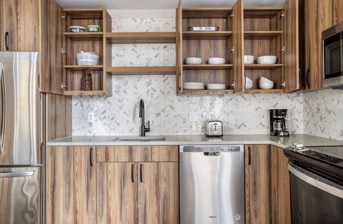 North Capitol Street Apartment | Blueground | Sursum Corda, rooftop, nr National Mall