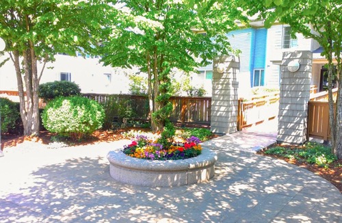 University District Apartment | Blueground | Univ Dist, pet area & elev, nr UW