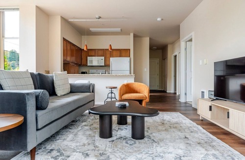 University District Apartment | Blueground | University District, view, nr University Bridge