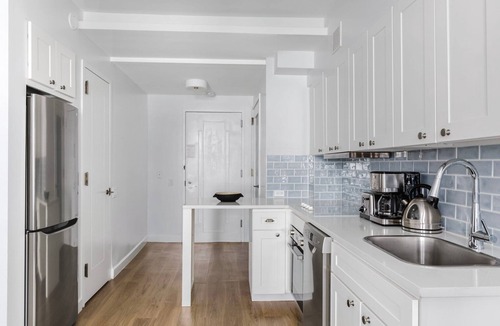 Lincoln Square Apartment | Blueground | Upper West Side, gym, nr Central Park