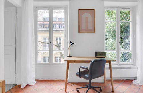 Quartier de l'Ecole-Militaire Apartment | Blueground | Vaneau, concierge, nr Le Bon Marché