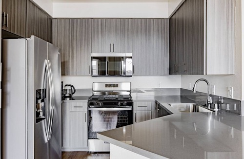 Marina del Rey Apartment | Blueground | Venice, pool & w/d, nr beach
