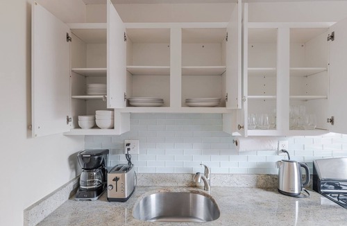 Central Square Apartment | Blueground | Ward Two, pool, nr Assembly Square