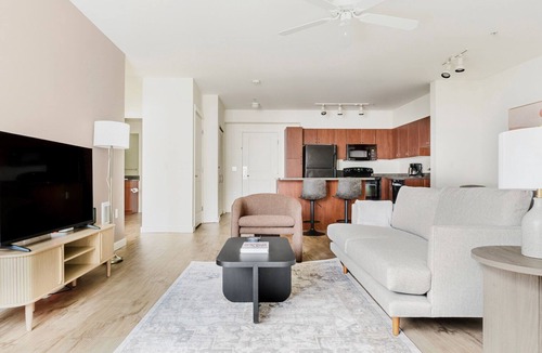 West Bellevue Apartment | Blueground | West Bellevue, rooftop, nr Bellevue Park