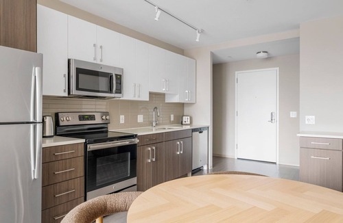 West End Apartment | Blueground | West End, rooftop, nr Boston Common