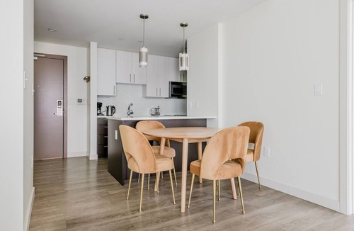 Downtown Boston Apartment | Blueground | West End, rooftop pool, nr Boston Common