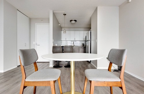 West Loop Gate Apartment | Blueground | West Loop Gate, rooftop, nr Union Park